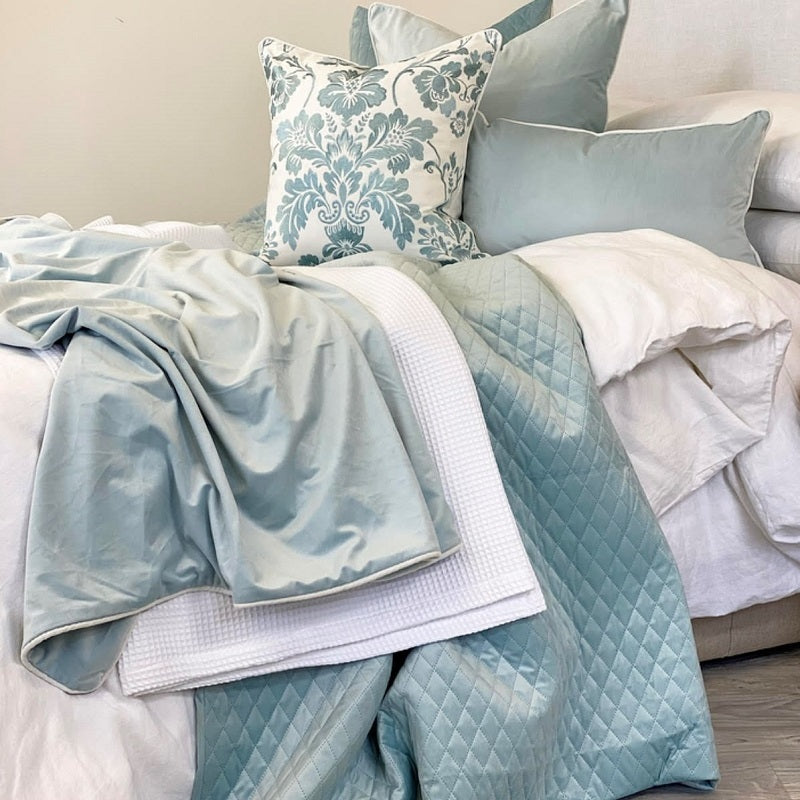 BOLERO COVERLET BABY BLUE
