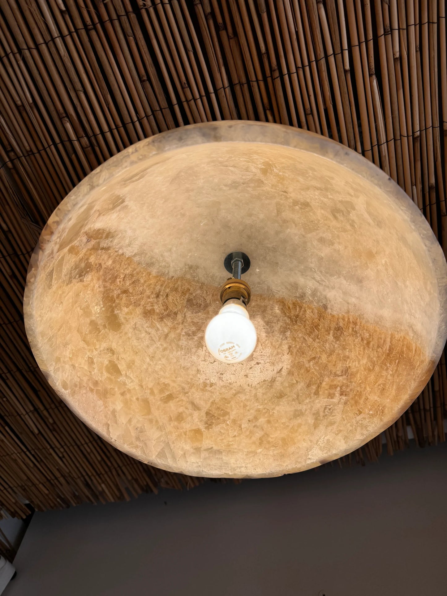 'Shumba' Onyx polished pendant lamp