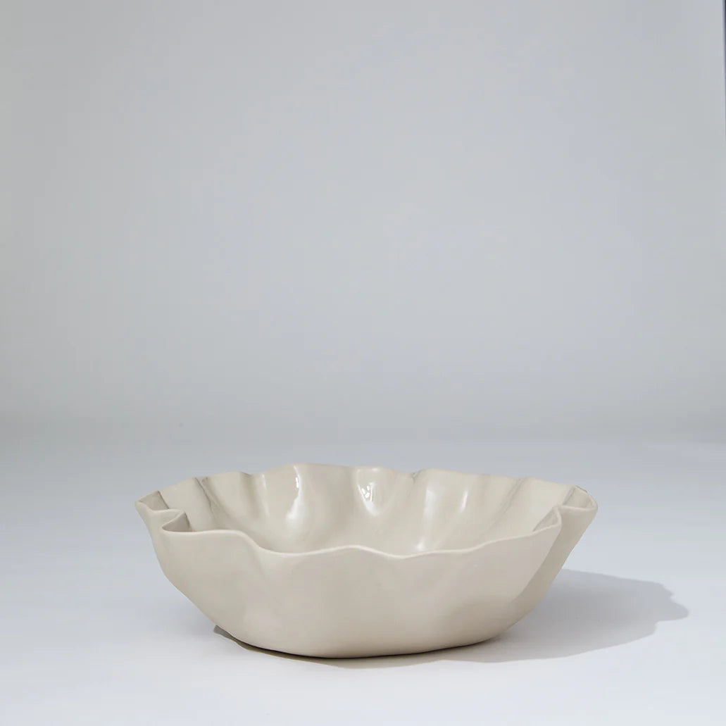 RUFFLE BOWL CHALK WHITE (L)