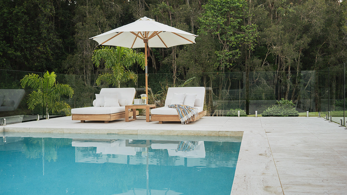 Avila Outdoor Sunlounger