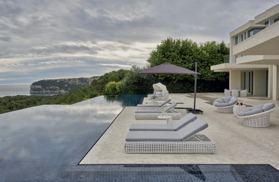 Dynasty Single Lounger
