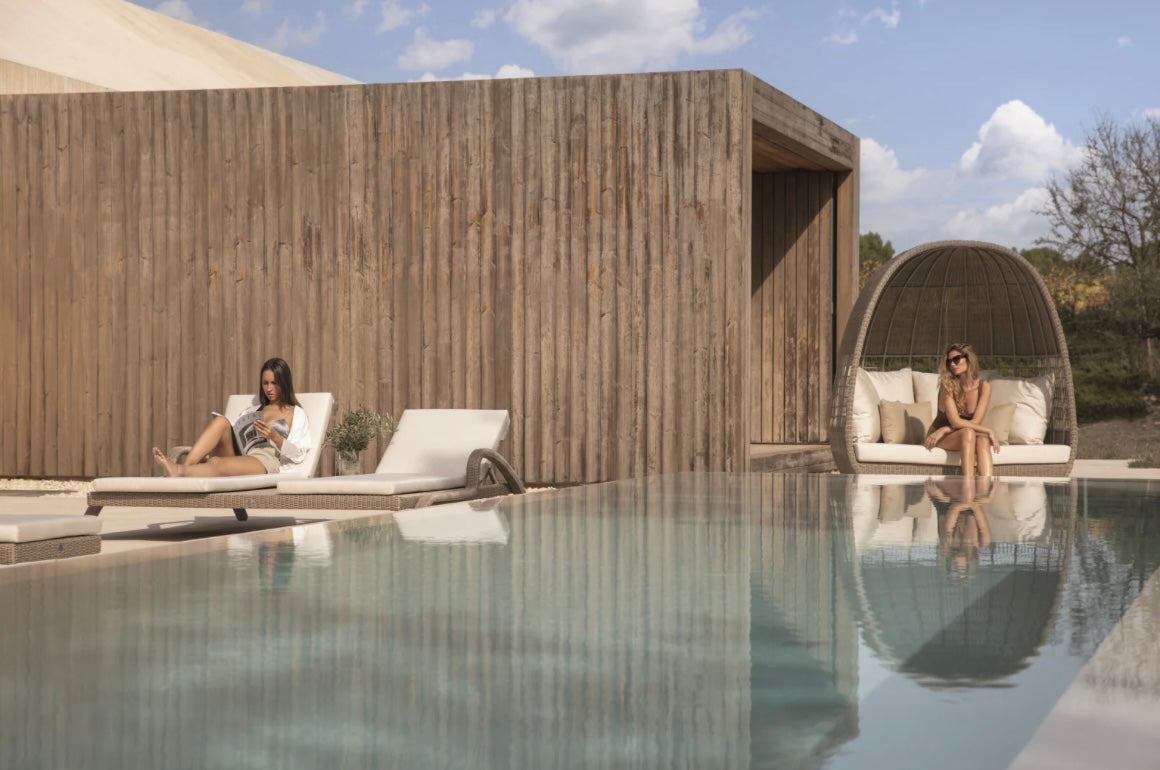 Arena Single Lounger