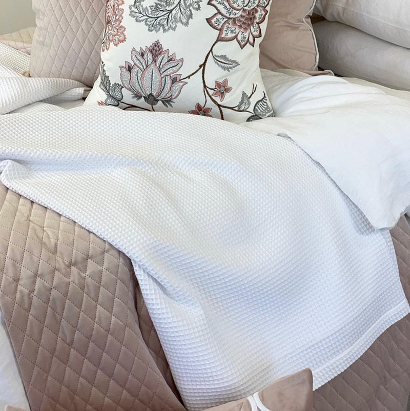 LUNA LUXURY THROW IVORY