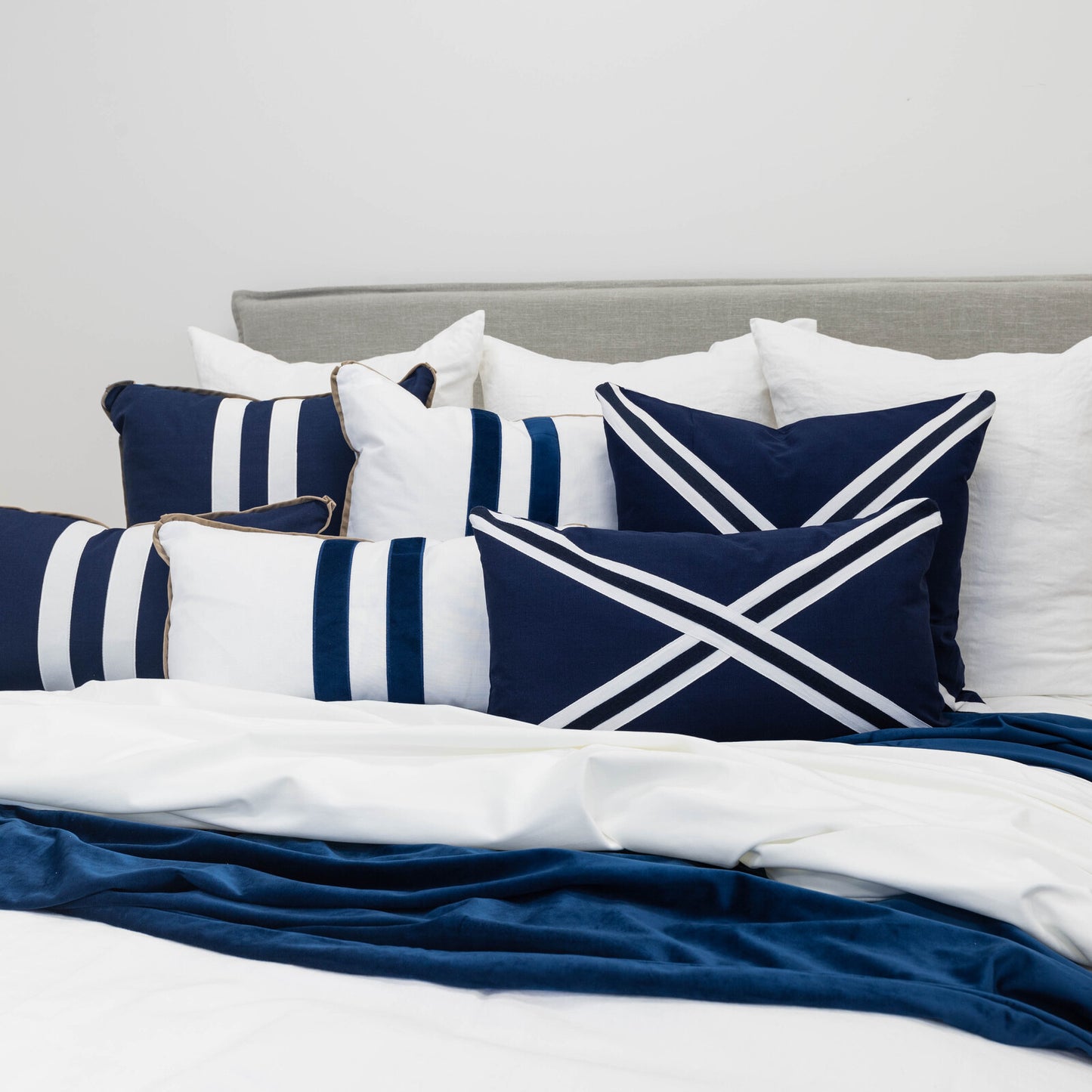 LUNA LUXURY THROW IVORY