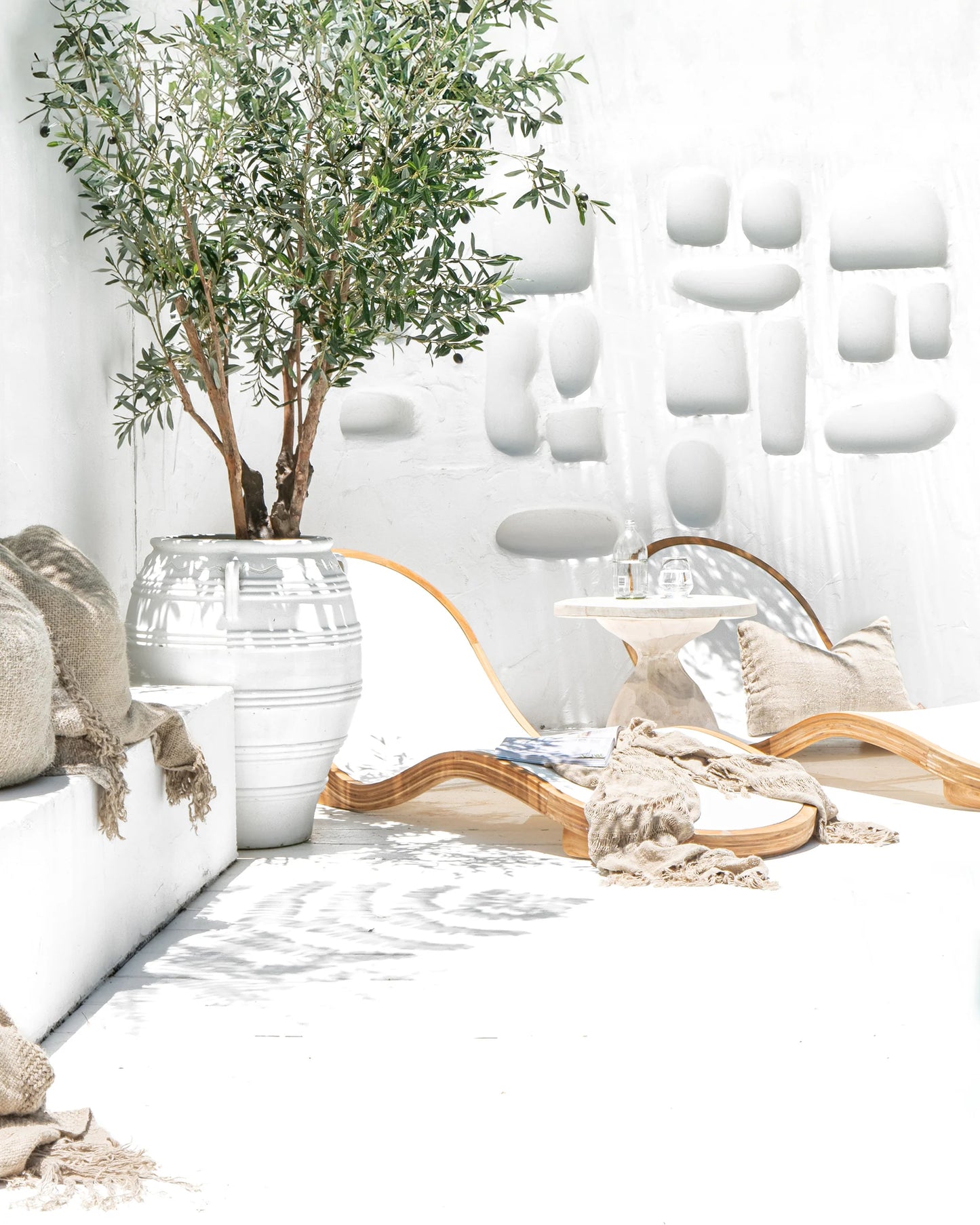 MYKONOS CURVED SUN LOUNGER
