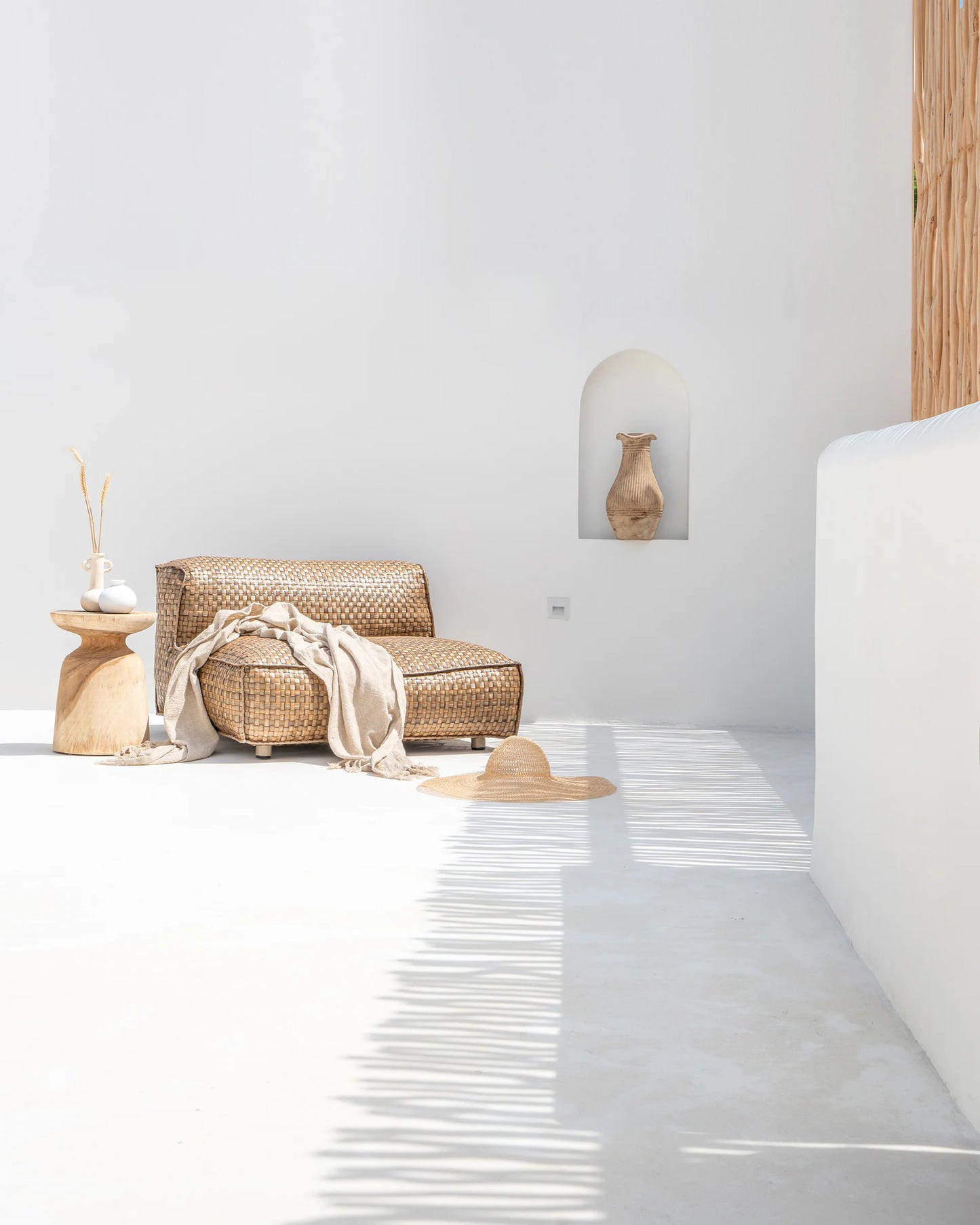 MASEKELA LOUNGER | FULL OUTDOOR